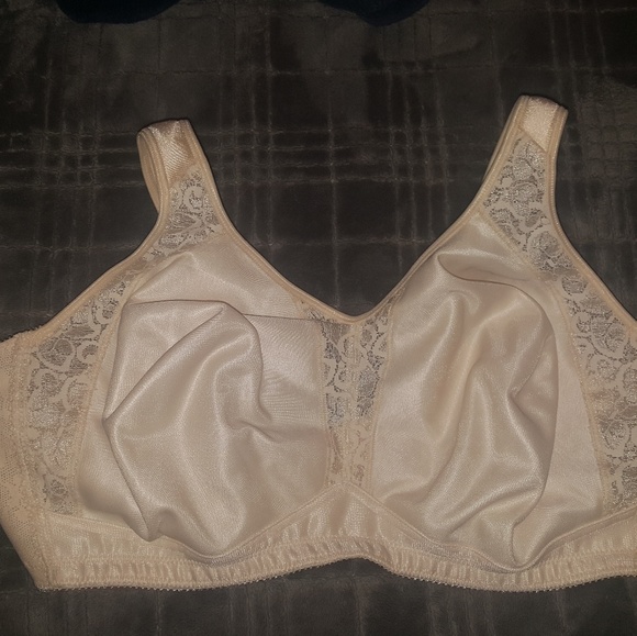 Playtex Other - Playtex Bra 18 hour Full Figure